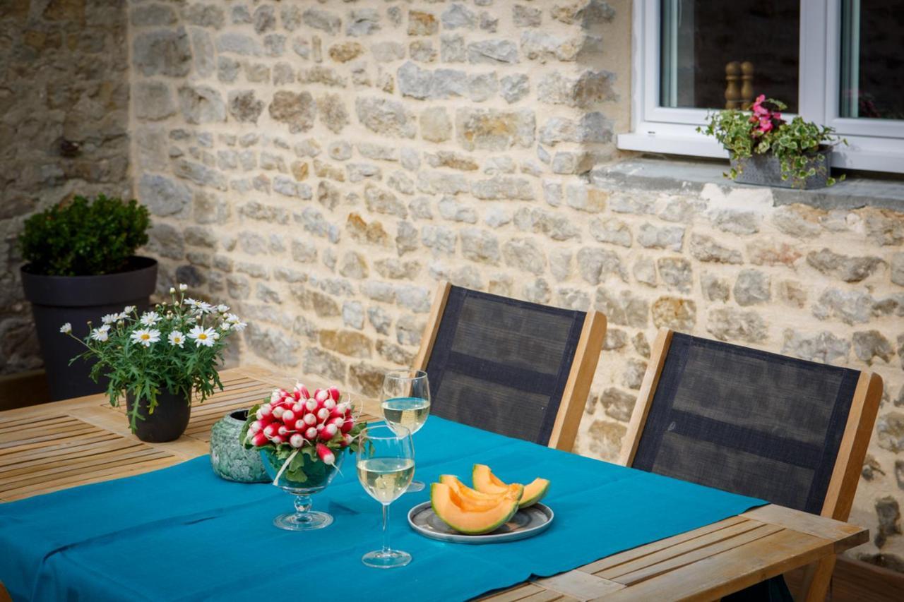 Gites De Charme Pour 2 Au Calme Aux Portes De Bayeux By Le Clos Poulain Nonant Eksteriør billede